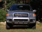 Nissan Pathfinder 2002 года (US)